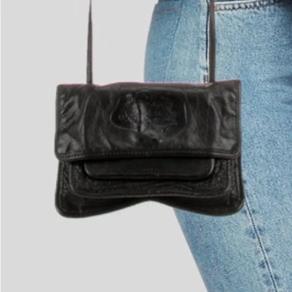 CARLOS FALCHI ITALIAN LEATHER MESSENGER BAG - Picture 7 of 7